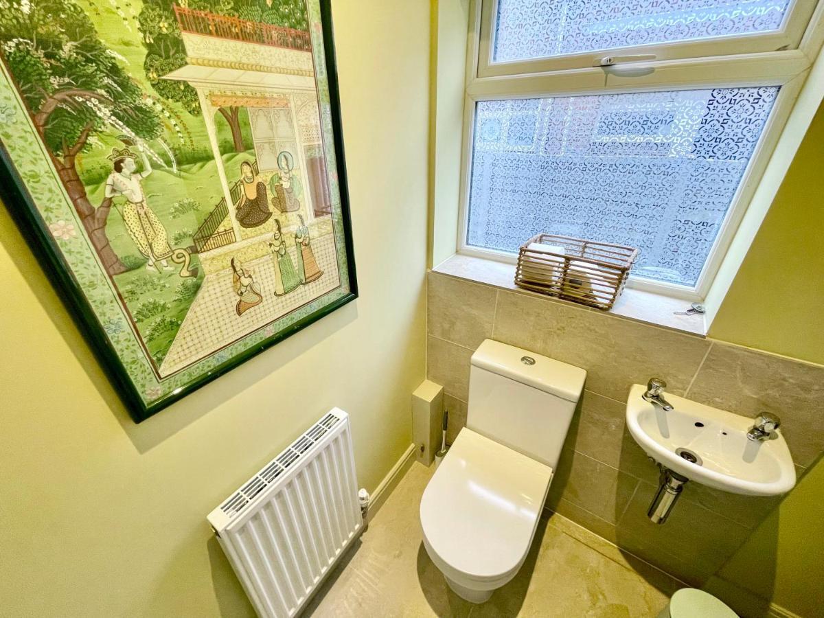 Central Townhouse With Free Off Road Parking And Garden 约克 外观 照片